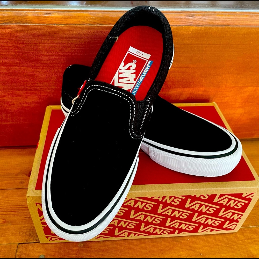NIB - VANS Black leather slip on